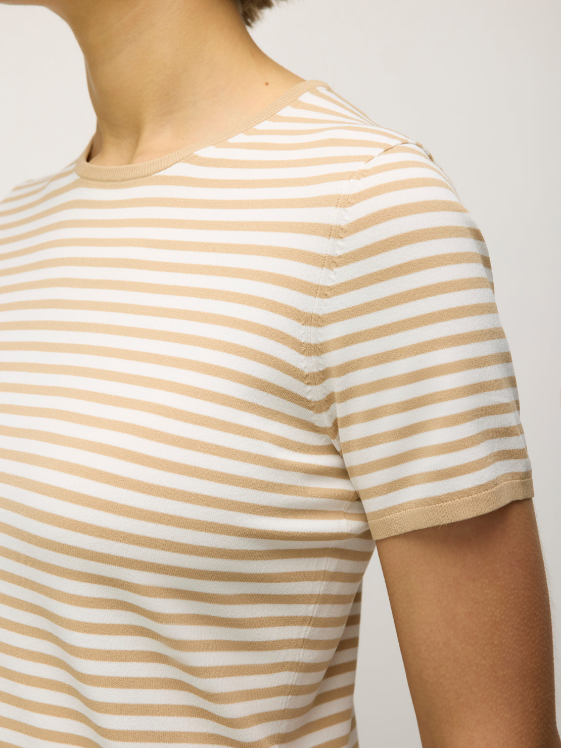 Farrah Slim Fit Short Sleeve Crewneck Sweater