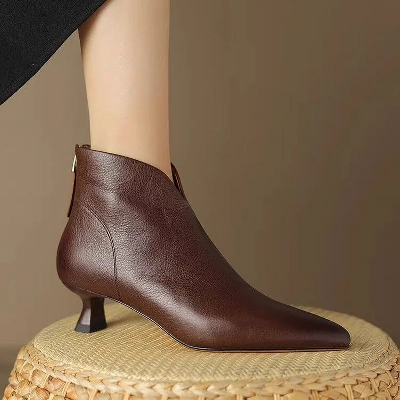 Vienna Kitten Heel Boot