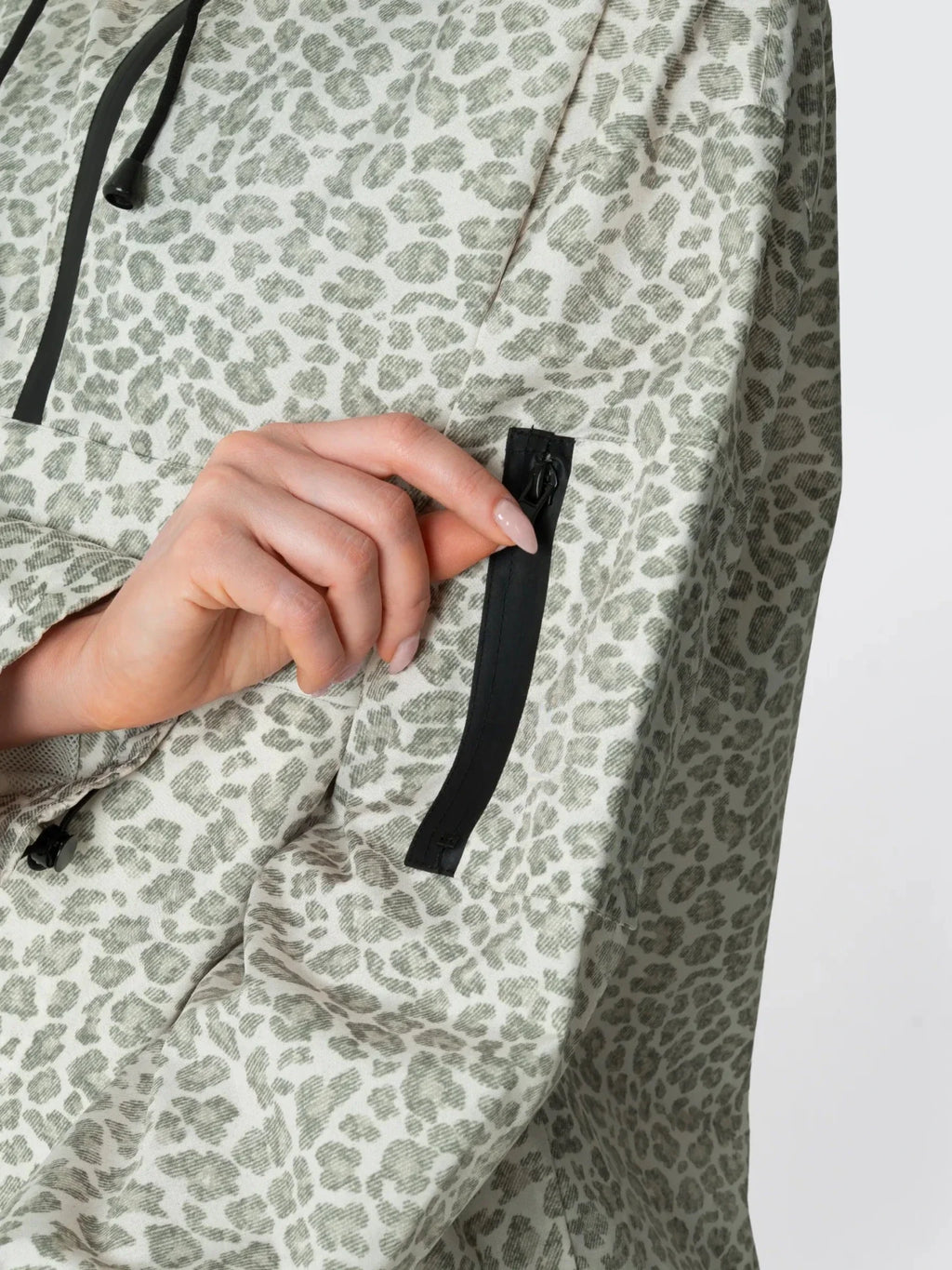 STM-TEX™ Olive Leopard Relaxed Fit Rain Hoodie